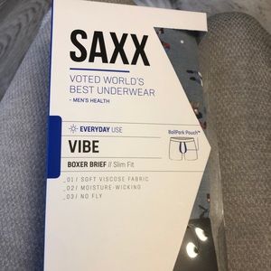 Saxx men’s underwear size large